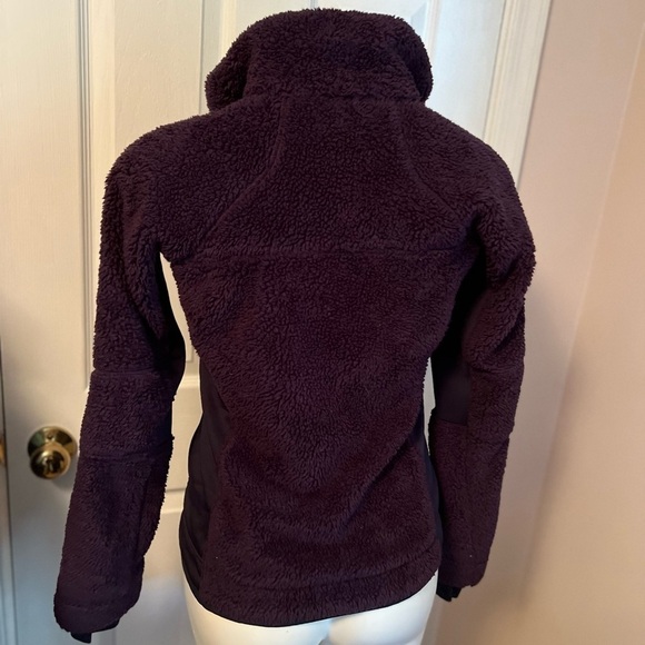 Columbia purple fuzzy zip up warm sweatshirt/jacket - Picture 3 of 3